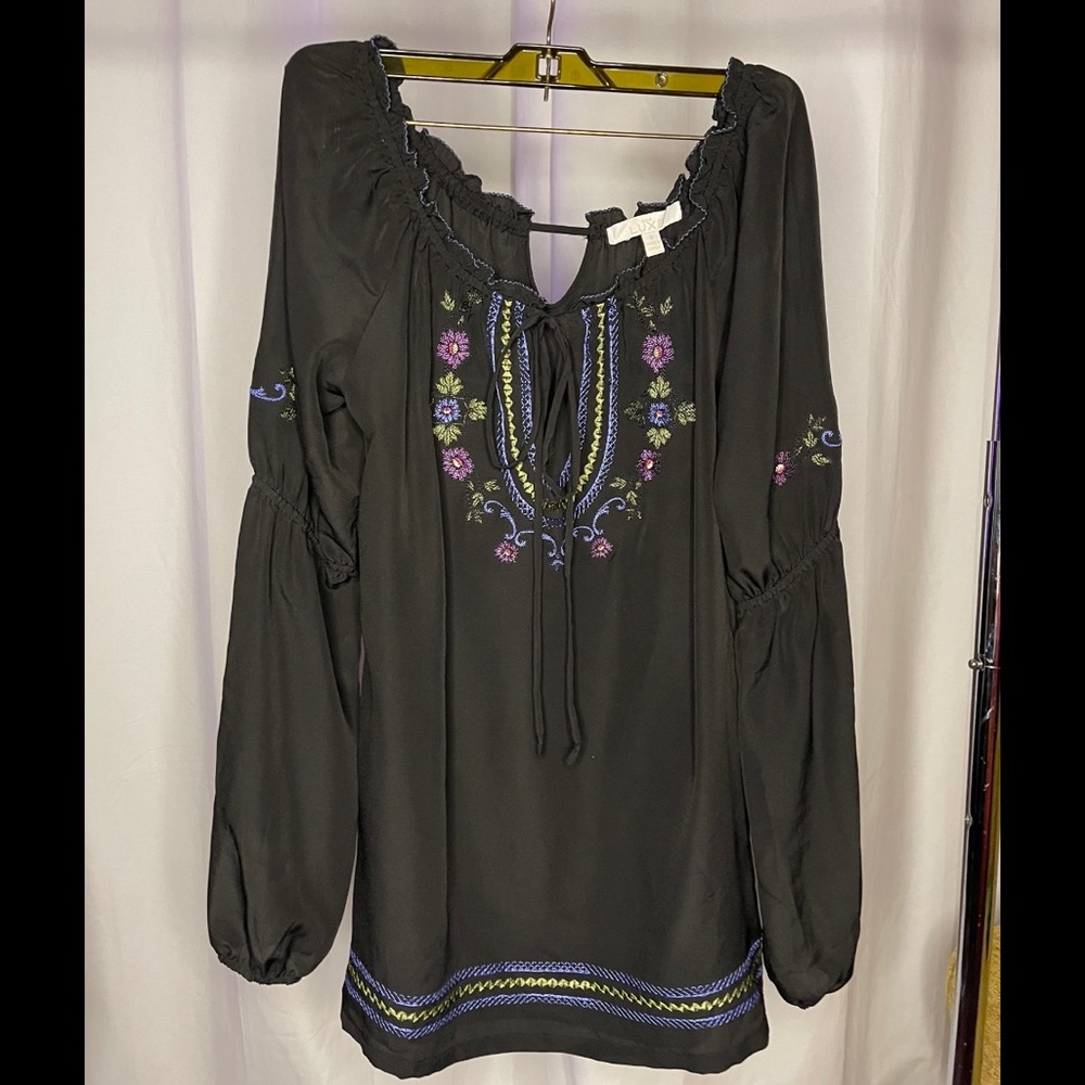 Cache Luxe top